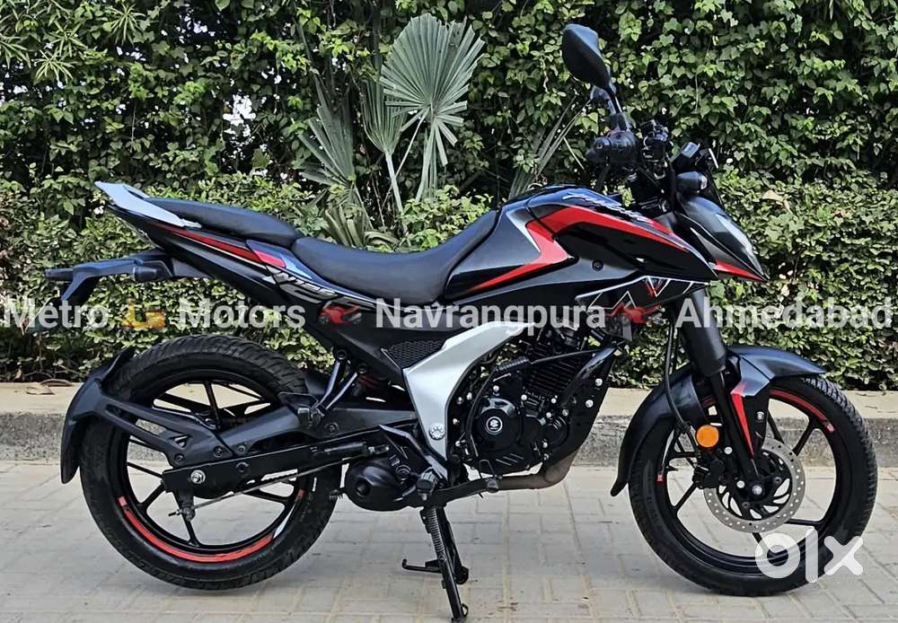 Bajaj Pulsar N125 Premium Performance with Modern Design