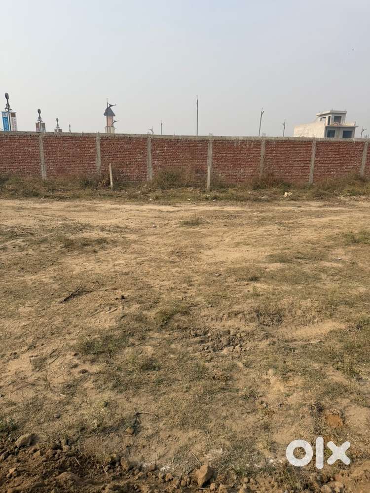Plot for sale near curo mall haveli