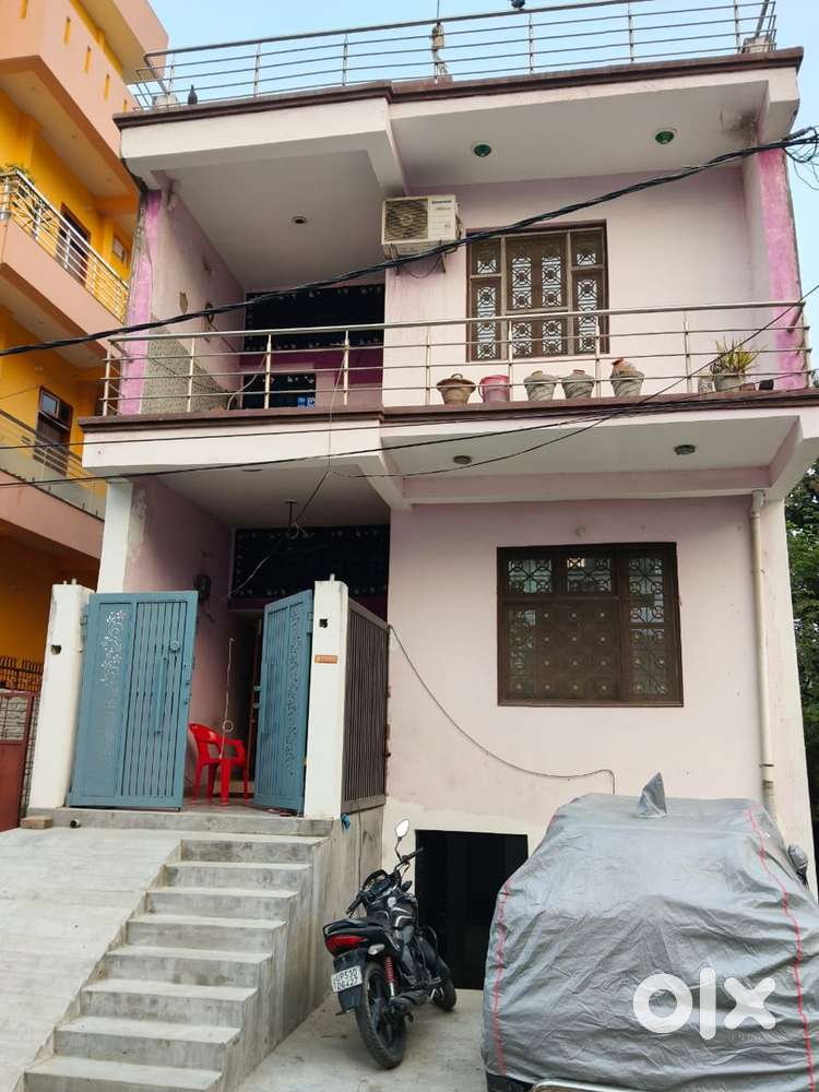 Godown For Rent - Spacious 1000 sq. ft., located in Basharatpur.