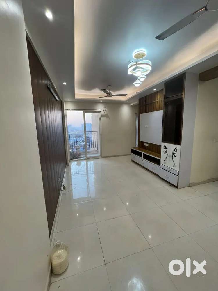 2 bhk flat gated society near to Hero Honda chowk and sec 10A