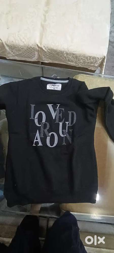Woollen sweatshirt
