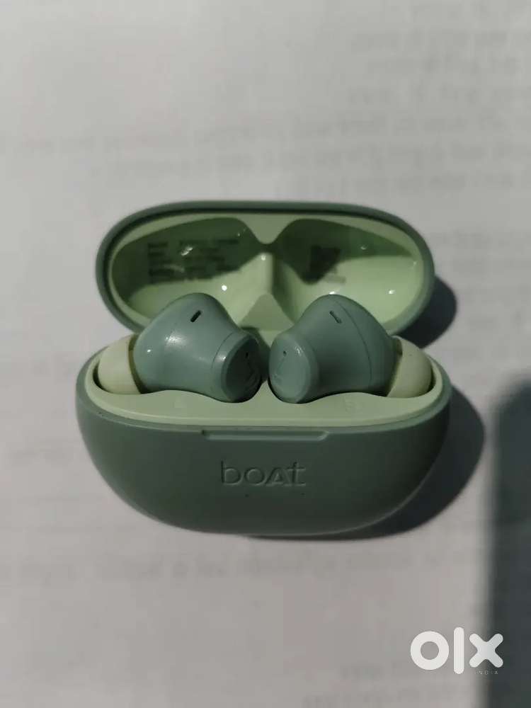 Boat Airdopes Supreme