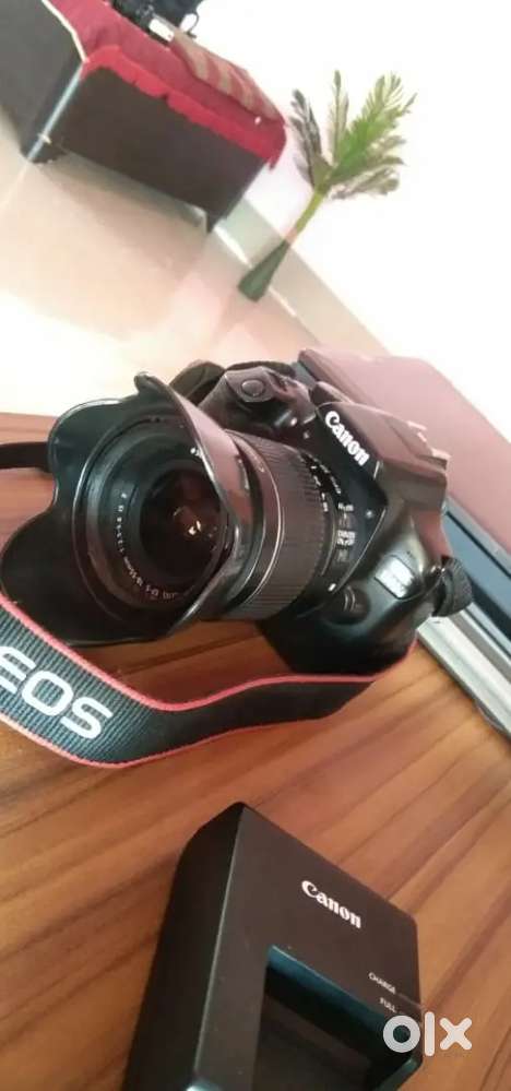 Camera 1200D canon 18-55mm lens BH I sath me