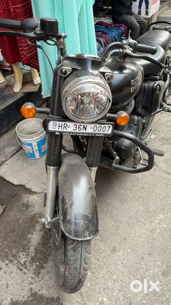 Royal enfield bullet classic 350 with vvip number