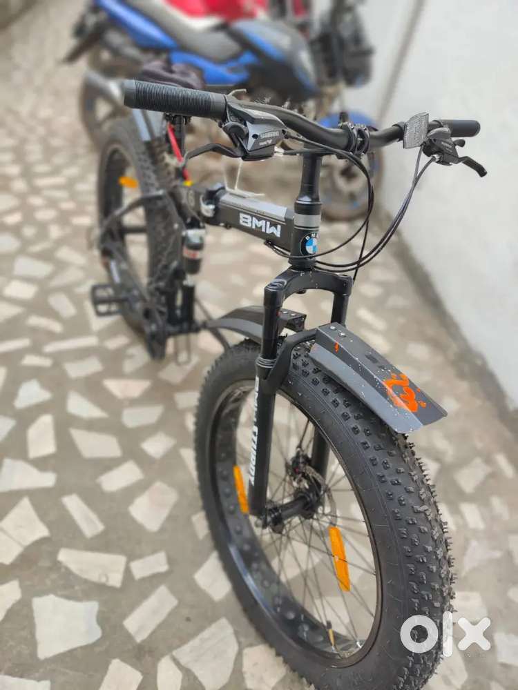 BMW foldable cycle with 21*7 gar