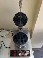 Waffle machine