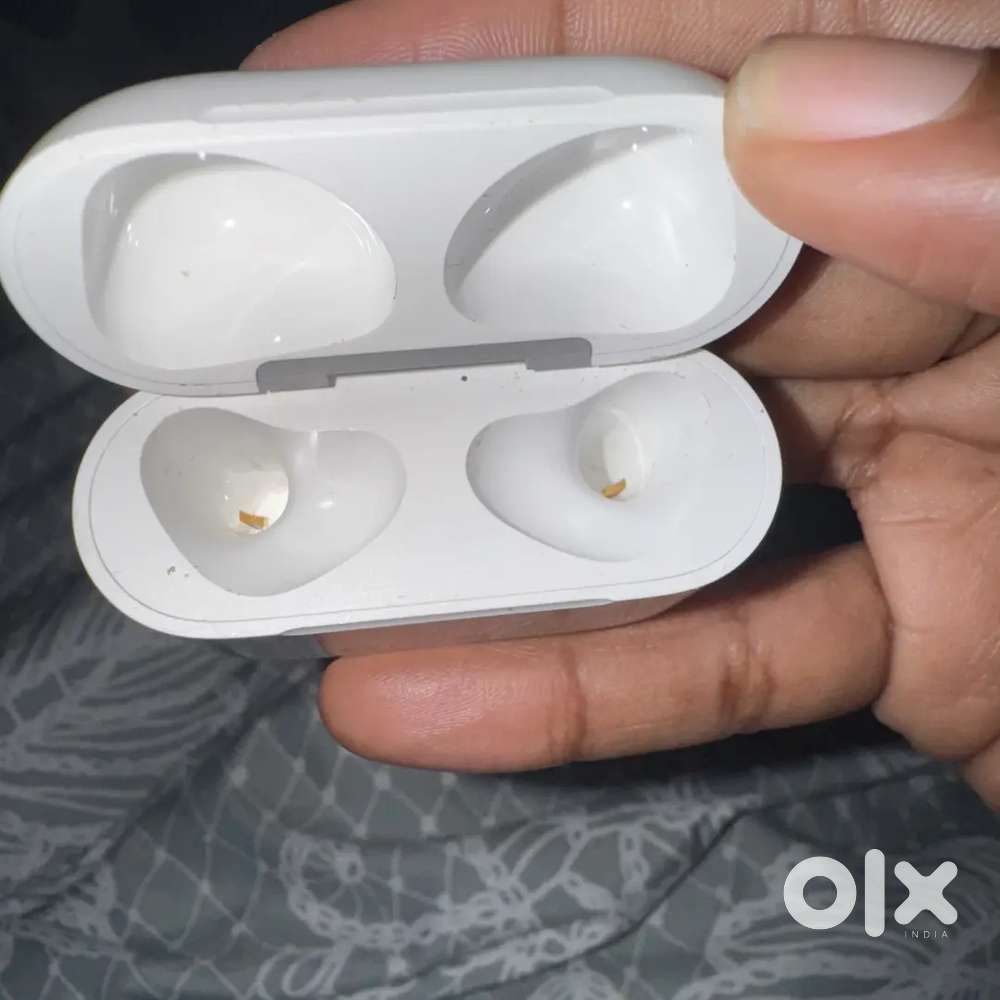 Laptop Apple Airpods 3rd Gen Case Only Master Working Condition Type C