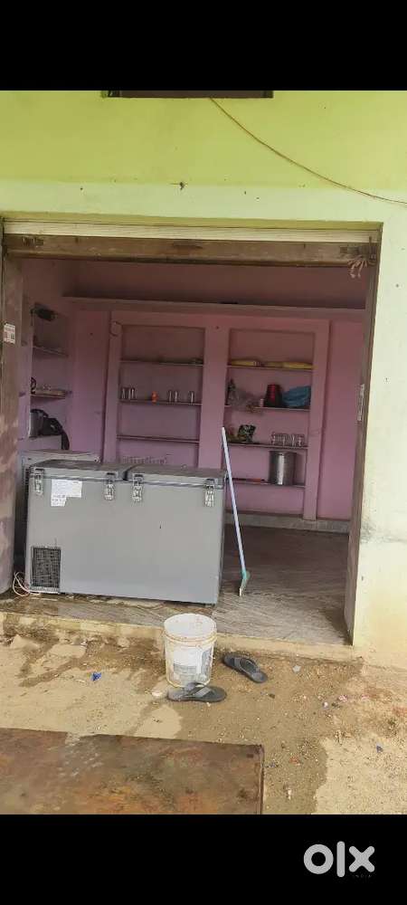 Tata voltaj 320l 6 manth old