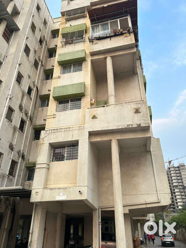 Flat mate for female ( paying guest )