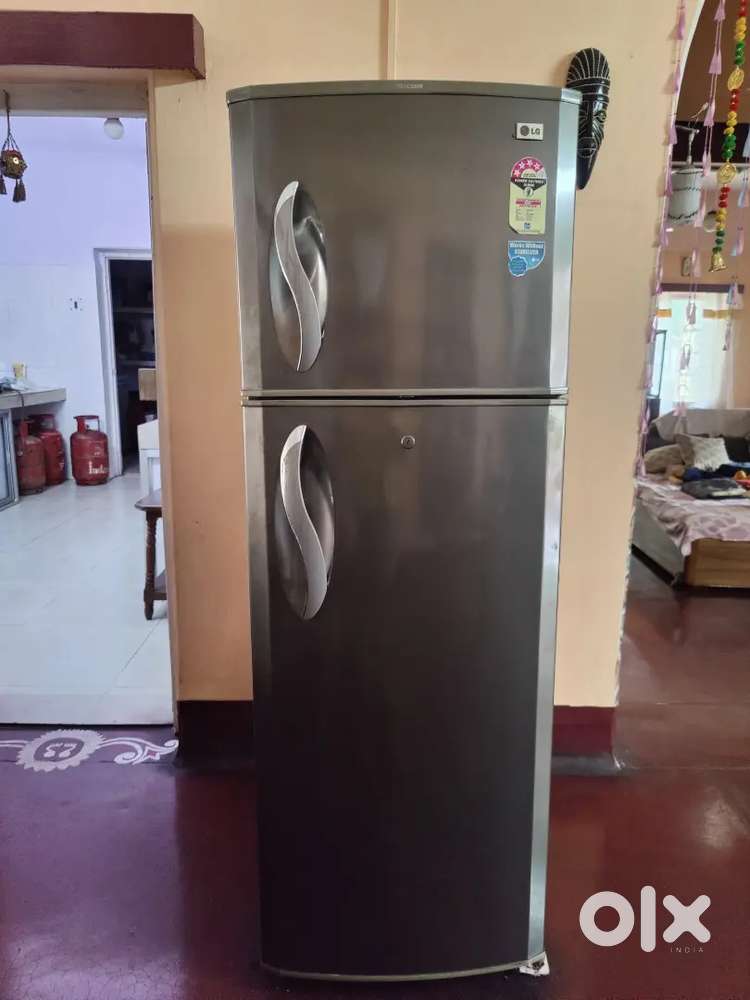 LG Double door refrigerator almost new just 2yrs old