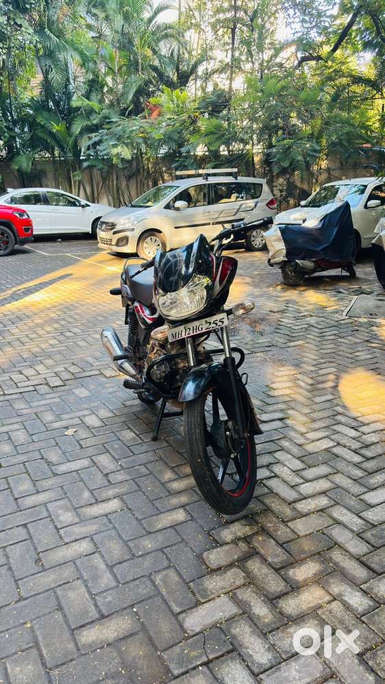 Bajaj Discover 100CC Bike on sale