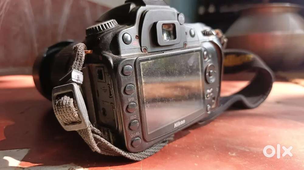 nikon d90 model