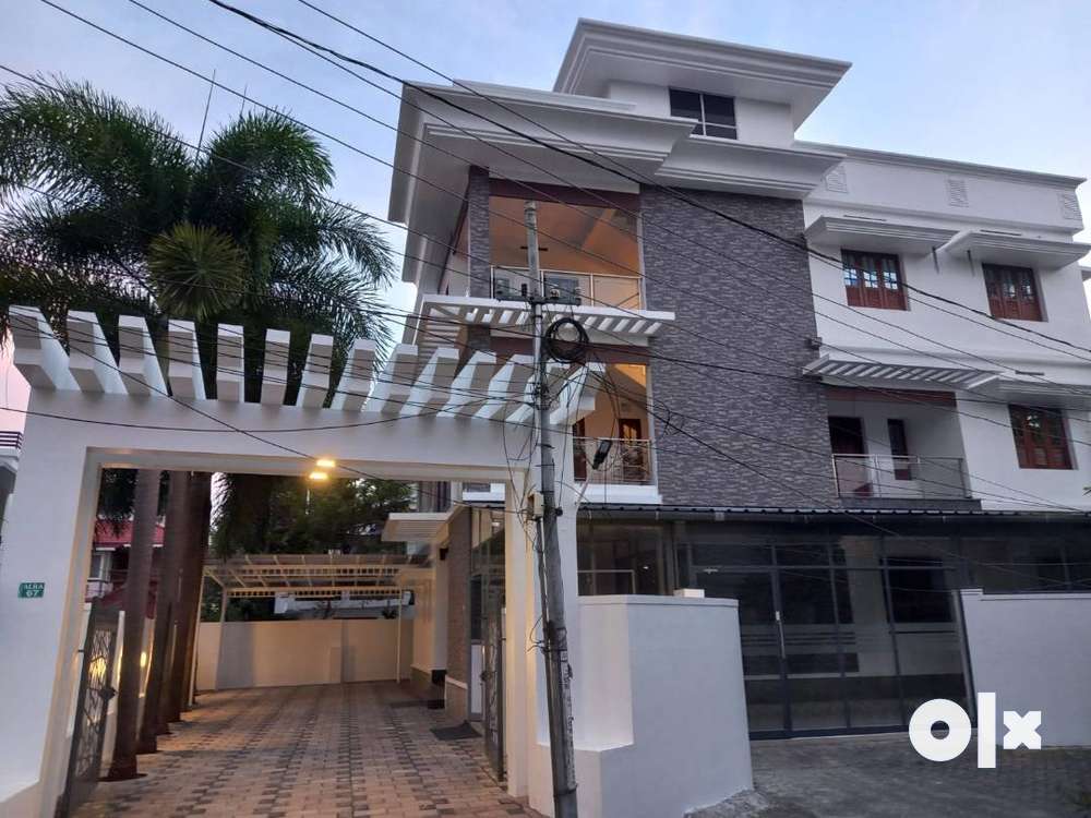 5000sqft 3Storied House for Rent