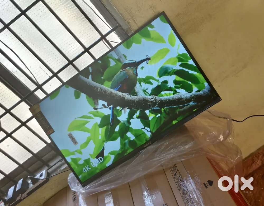 40 inch sony smart Android frameless oled 4k 3yr display waranty 12500