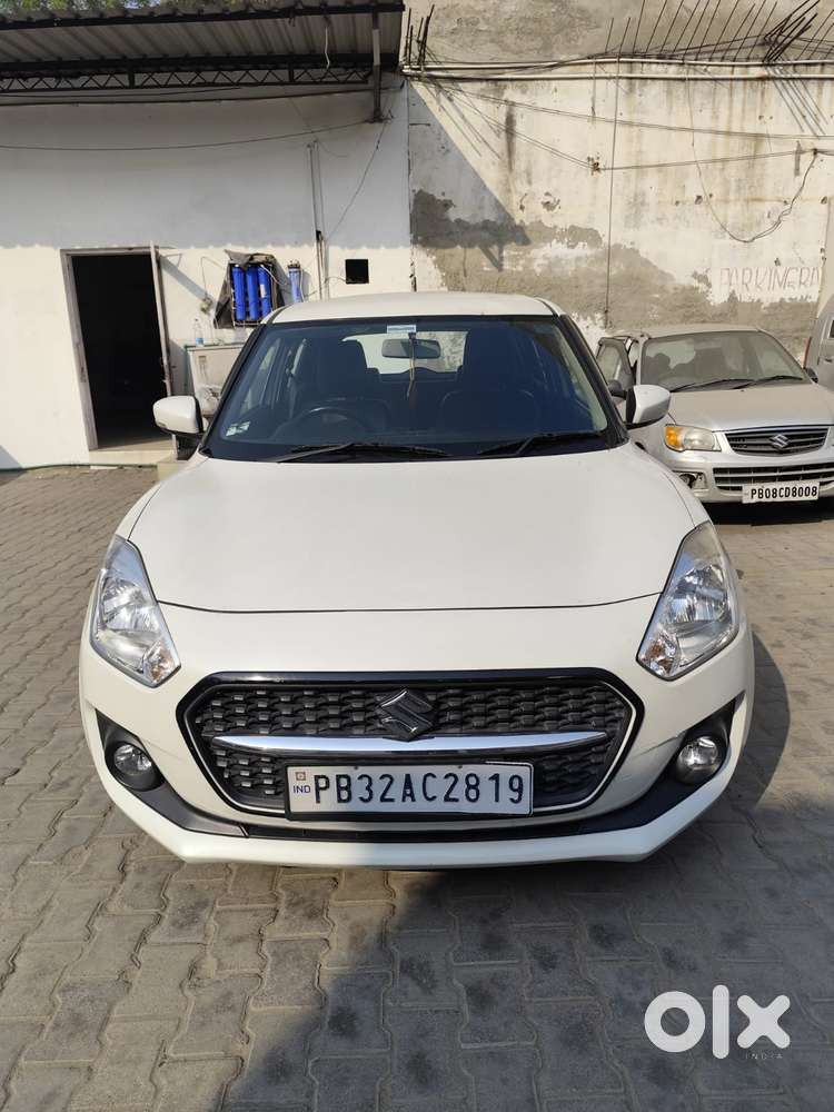 Maruti Suzuki Swift VXi + Manual, 2023, Petrol