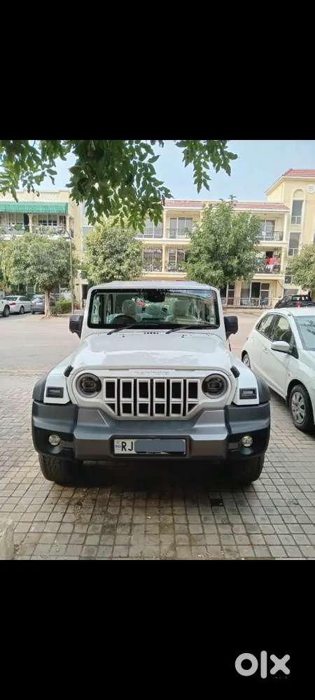 Thar roxx diesel automatic