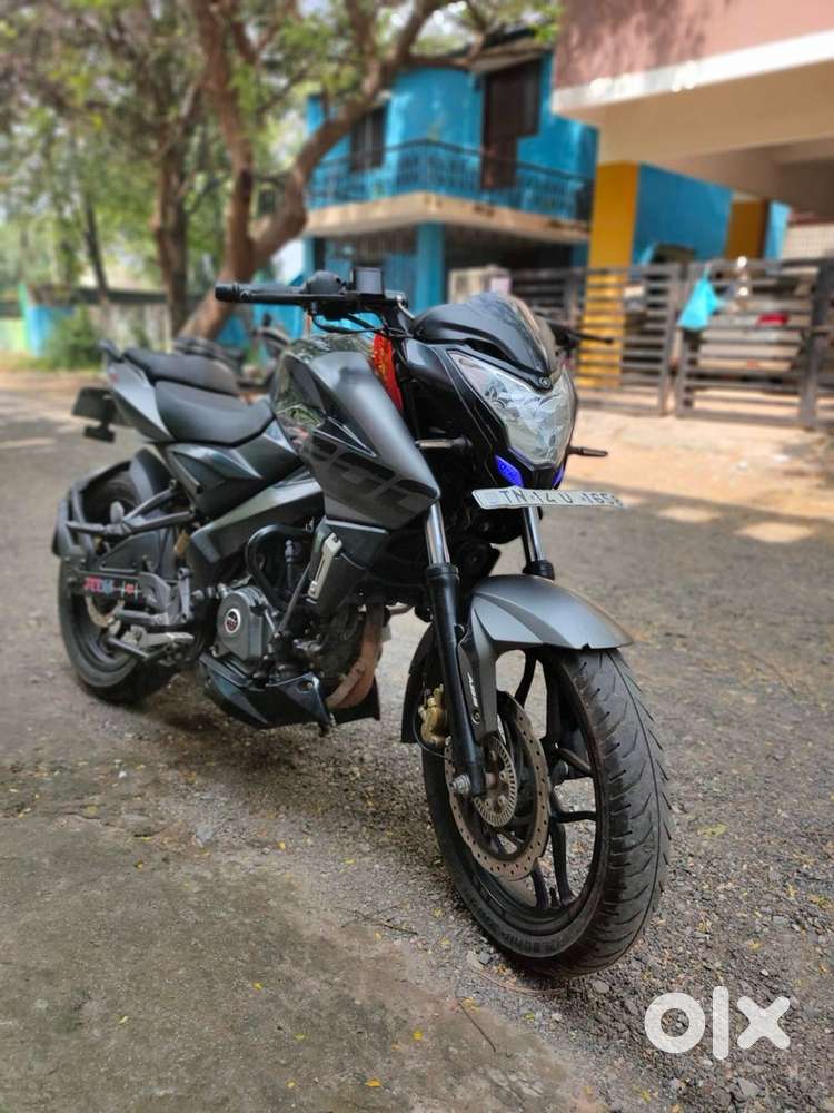 Excellent condition new tyre new chain