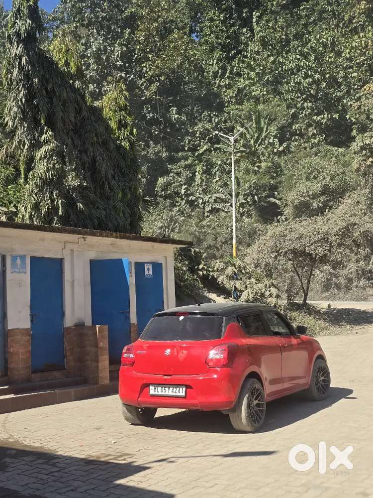 Maruti Suzuki Swift 2022 Petrol 32000 Km Driven