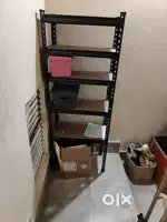 Books shelf