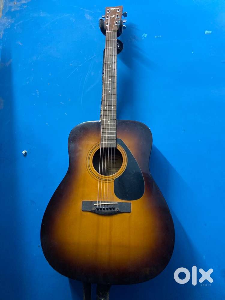 Yamaha F310 acoustic guitar