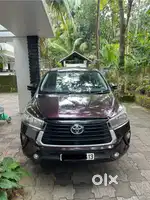 Toyota Innova Crysta 2017 Diesel Well Maintained