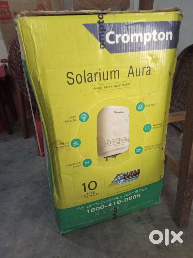 CROMPTON 10 LITRE CAPACITY GEYZER