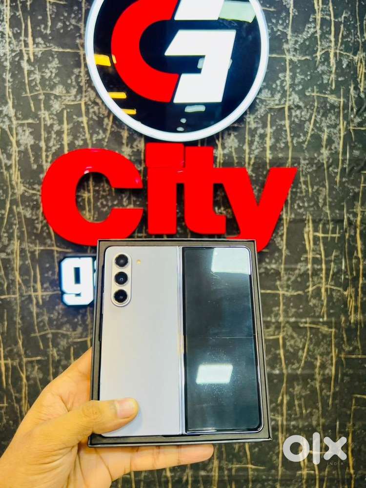 Galaxy Z fold 5 12/512 9 months warranty remaining
