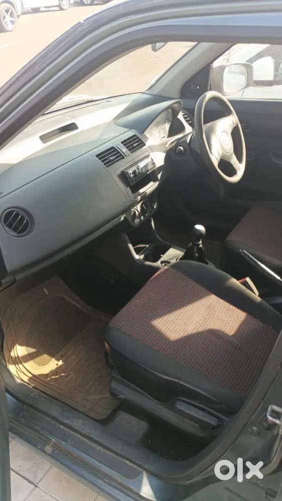 Maruti Suzuki Swift 2008 Petrol 99000 Km Driven