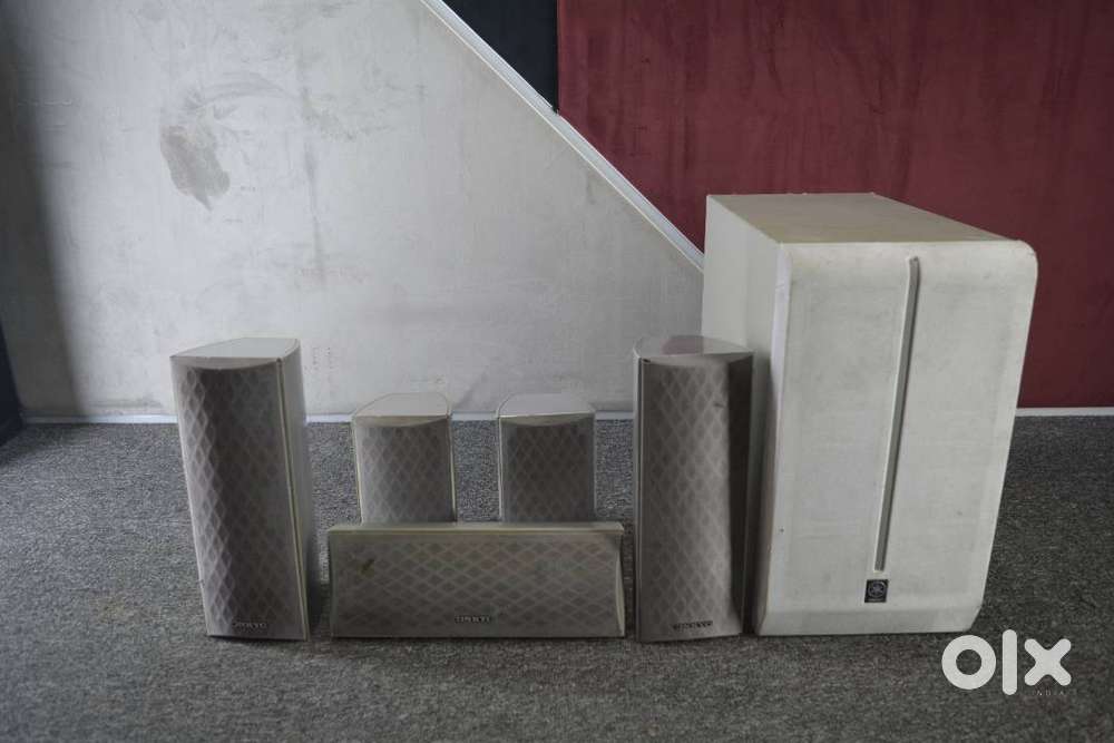 ONKYO 5.1 Speakers with active sub woofer