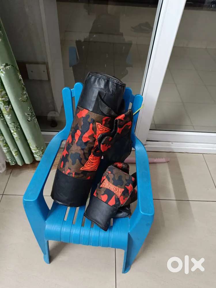Want to sell kids chair and boxing bag with gloves