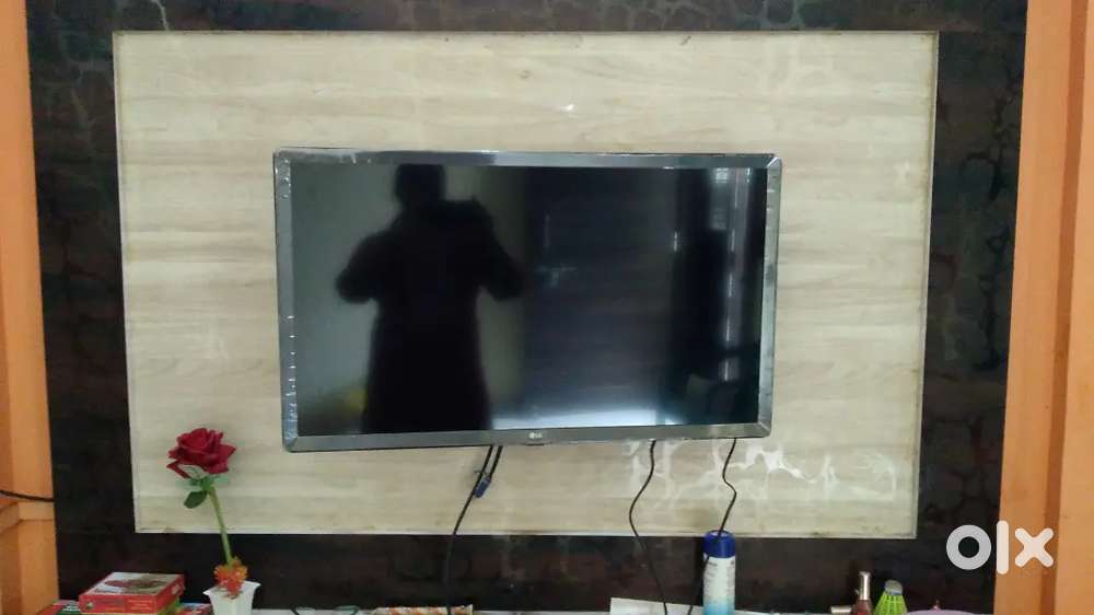 LG smart TV 32 inch