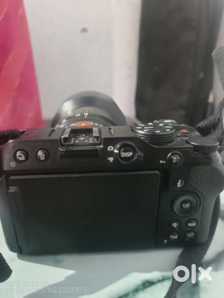 Nikon Z30mirrorles Vlogging Cemra with 18-140mm Lance