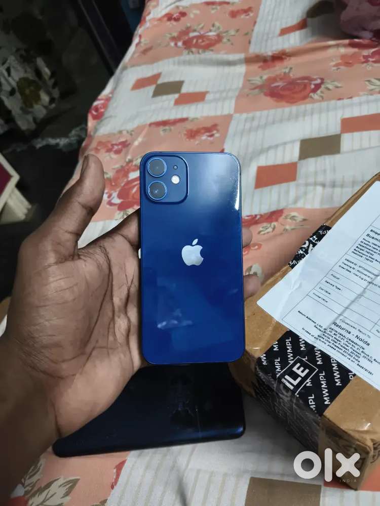 iPhone 12 mini brand new condition only 23 days used 64gb 4gb
