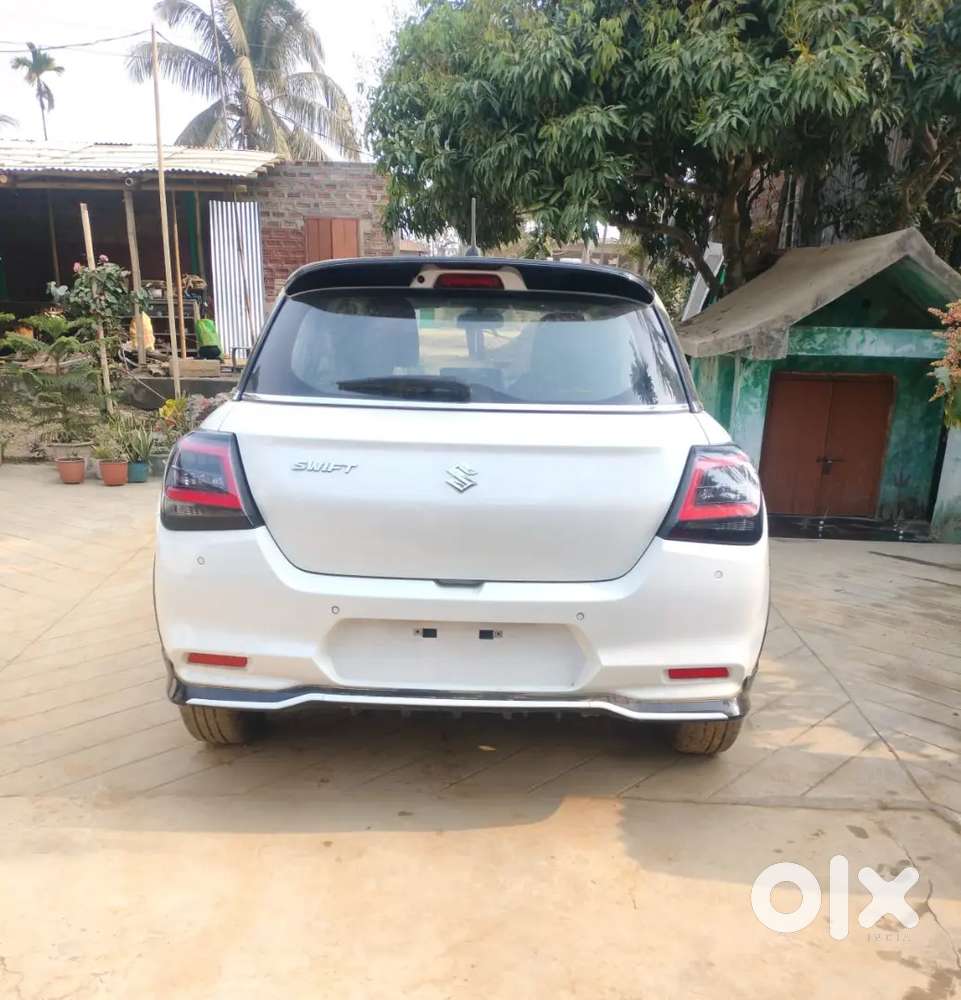 Maruti Suzuki New-gen Swift 2025 Petrol 5500 Km Driven