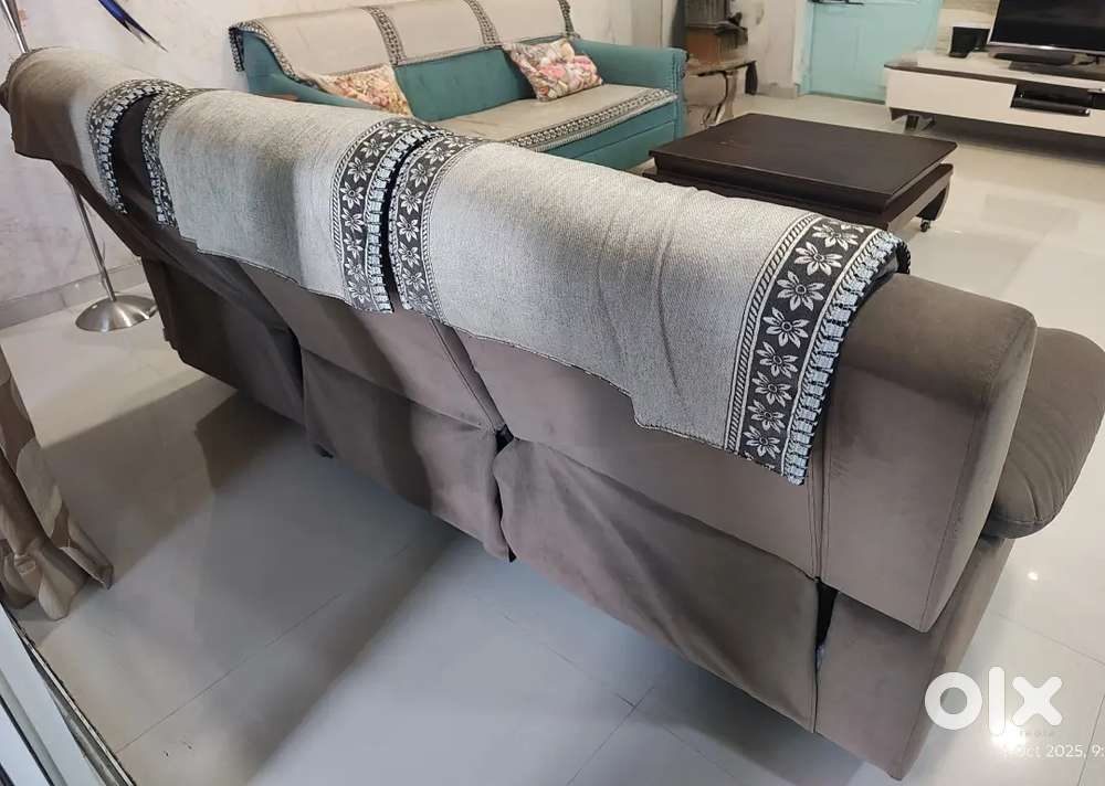 Reclainer 3 seater sofa for sell