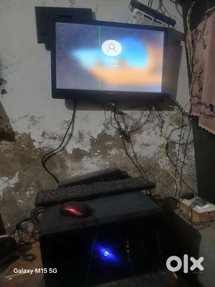 Cpu 4gb ram 128gbssd core 2deo windows10