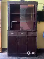 Glass showcase