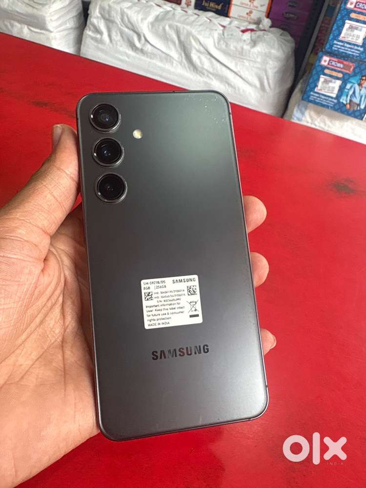 SAMSUNG S24 8/256