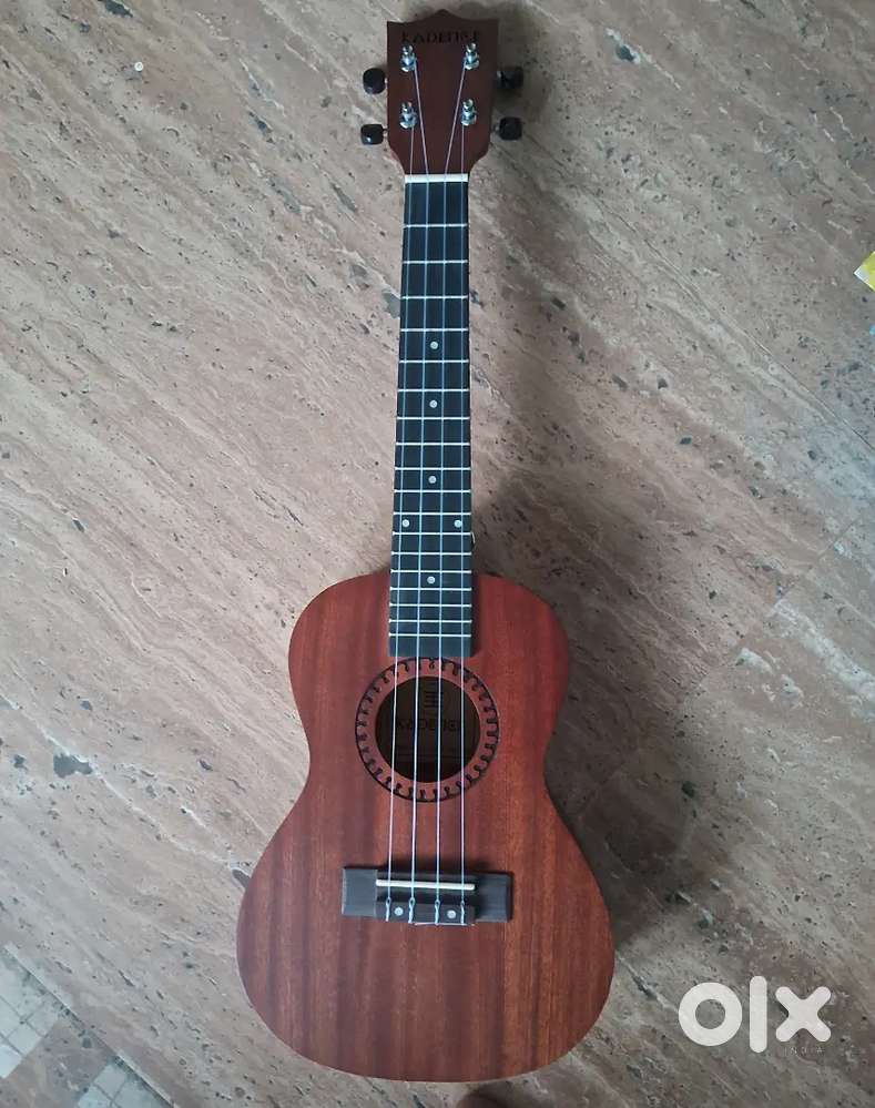 New Small guitar for sale