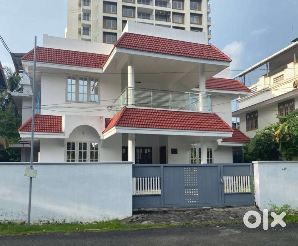 # 3 BHK Semi-Furnished Apartment for Rent, Near Infopark