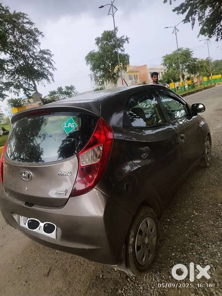 Hyundai EON 2012 LPG Well Maintained andorid tv and back camera