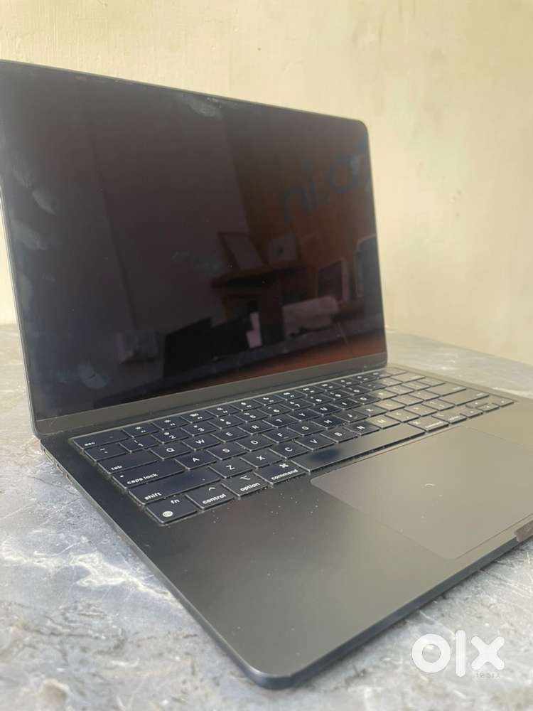 APPLE MACBOOK AIR 2022 13inch