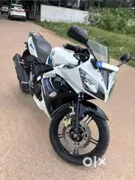 Yamaha R15s