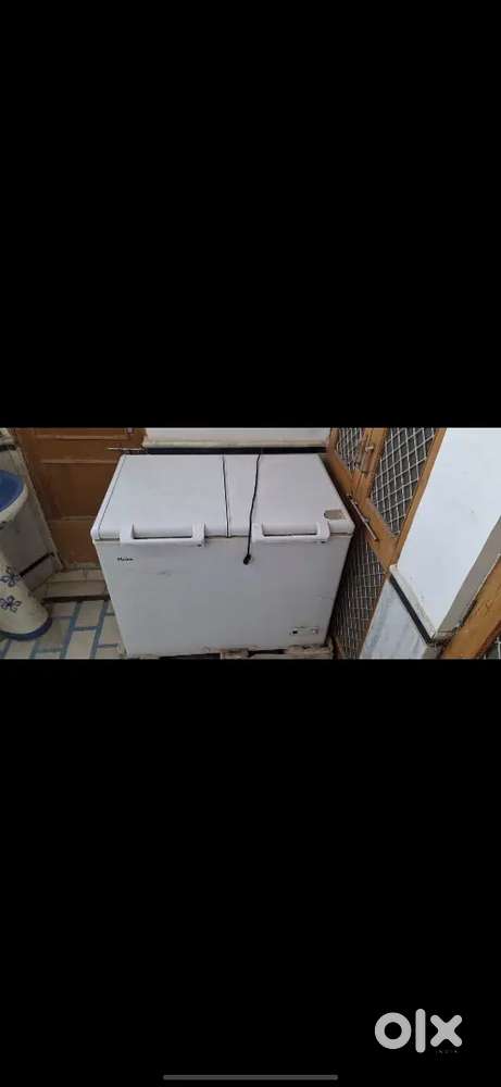 1 year old D frige