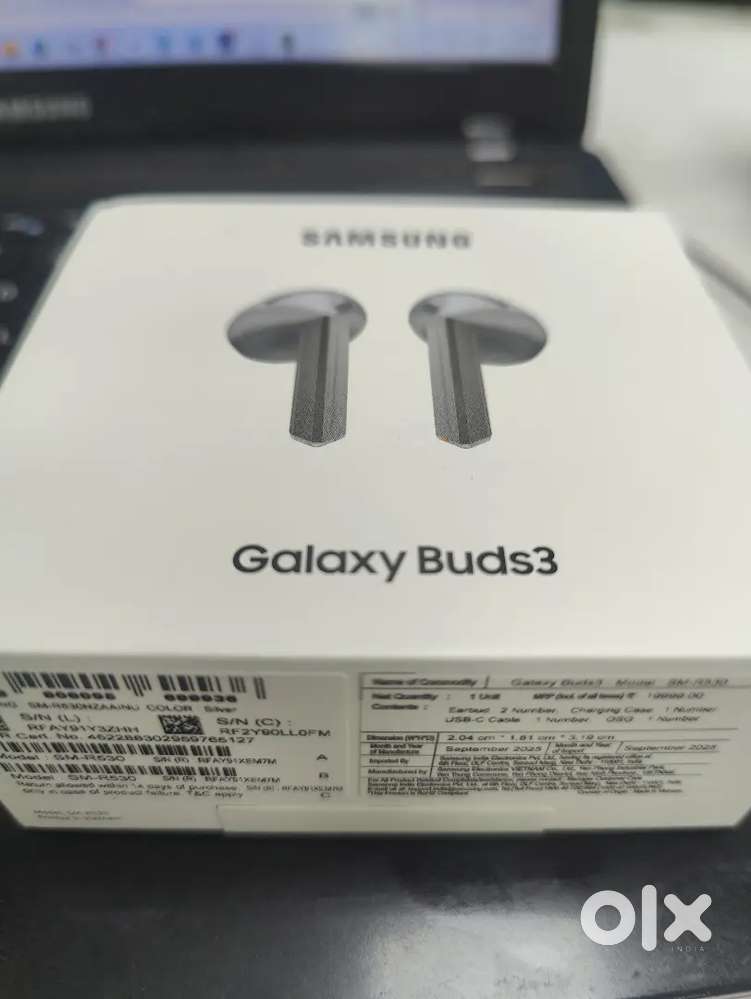 Brand New Samsung Ear Buds3 Sealed Box