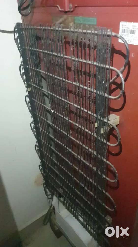 Whirlpool single door 195 litters