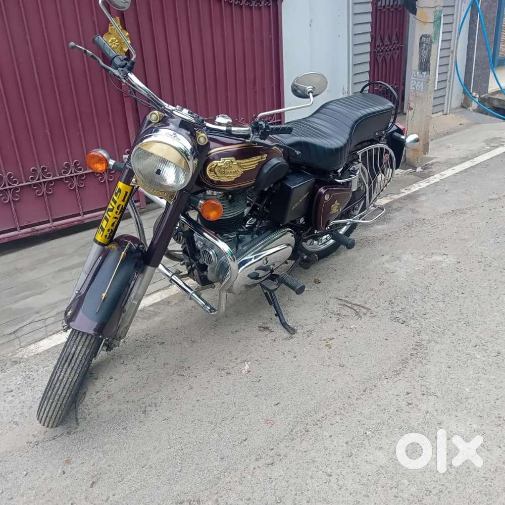 Vintage royal Enfield bullet with mint condition...