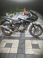Pulsar 220