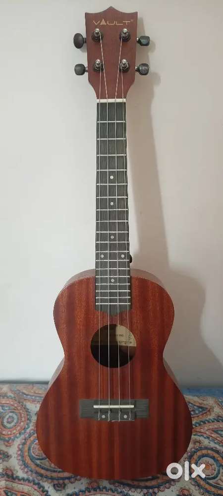 Vault ukulele