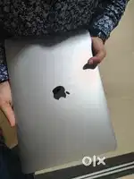 APPLE MACBOOK M1